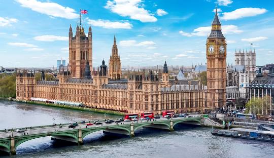 UK  10 luggage storage locations available
